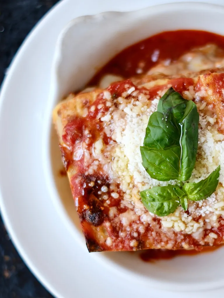 Lasagna with fresh basilico